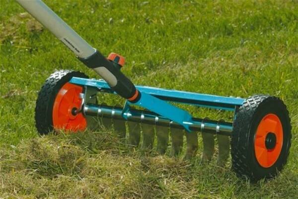 Combisystem Kypřič trávníku GARDENA 3395-20
