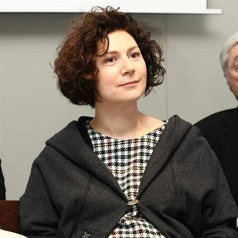 Čeká Martha Issová dceru, nebo syna?