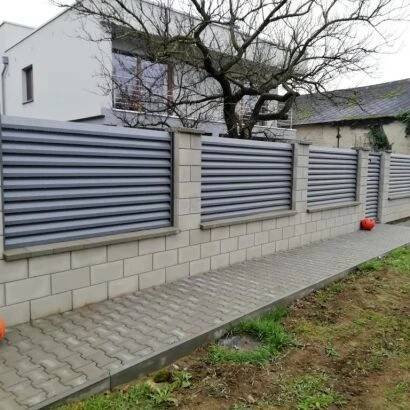 Okenicový plot Standard - Hliníkové ploty - Luxline.cz