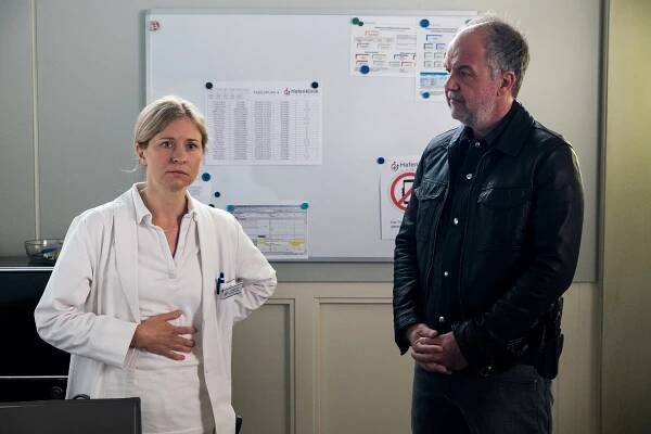 SOKO Hamburg - Engel in Weiß - Z filmu - Birte Hanusrichter, Marek Erhardt