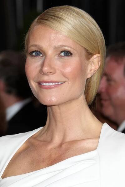 Foto 8 k článku Gwyneth Paltrow se v padesáti letech ukázala bez make-upu na dovolené. Herečku byste zřejmě přehlédli