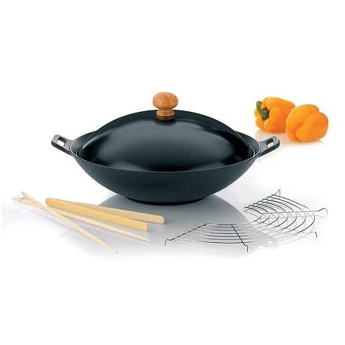 KELA WOK LITINOVÝ S VÍKEM, OCELOVÝ ROŠT 36 CM
