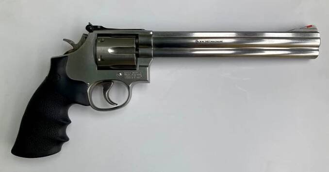 Smith&Wesson 686 8 3/8" - Krátké - Použité zbraně - Řehák a Řehák - vše pro lov a sport