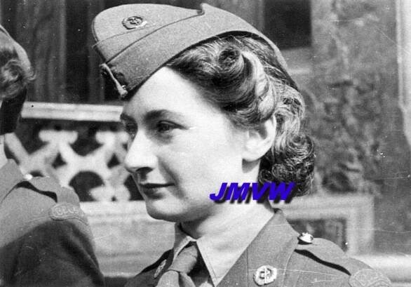 BELGIAN WOMEN IN UNIFORM