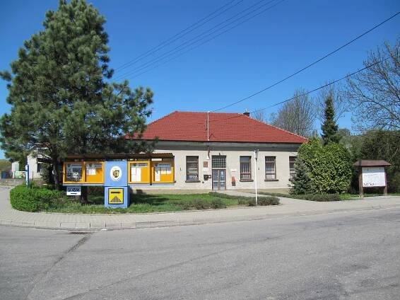 Soubor:Kaňovice (ZL), OÚ.jpg