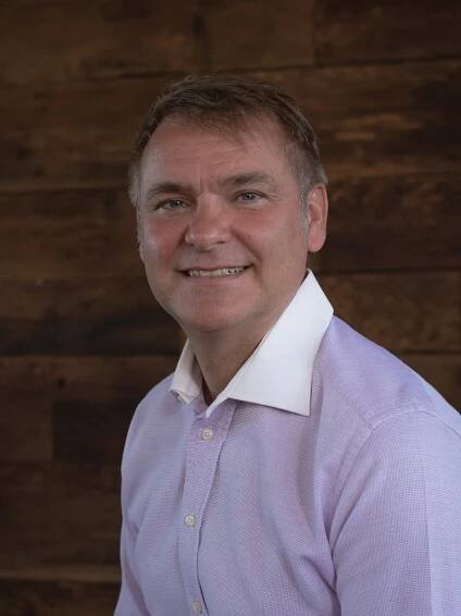 Pastor Daniel