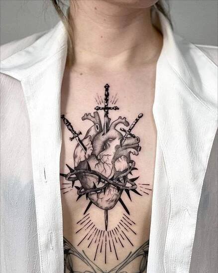 Pin by Zaw Lwin on tatoo | Tattoos, Sacred heart tattoos, Simplistic tattoos