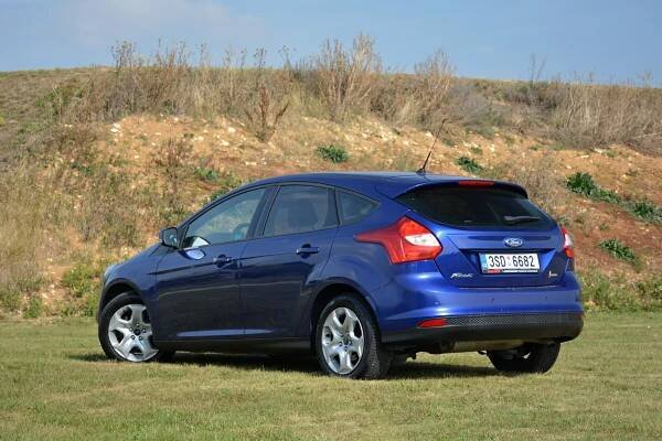 Test ojetiny: Ford Focus 1.6 Ti-VCT s automatem Powershift není tak špatný, jak se říká