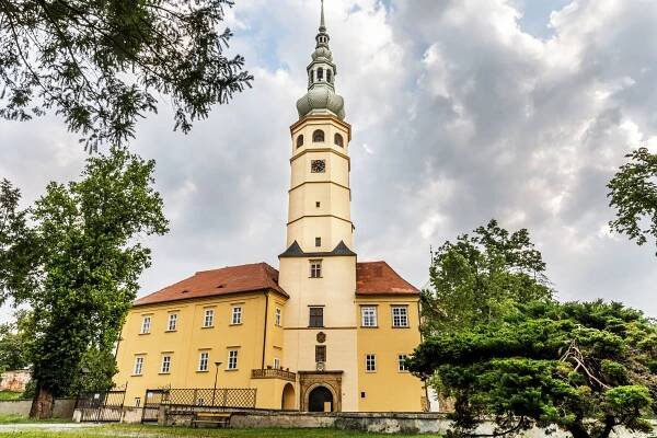 Zámek Tovačov - Turistický informační portál Olomouckého kraje