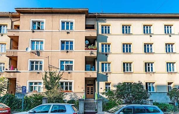 Pronájem Byt 1+1, U Libušiných lázní, Praha 4 - Nusle
