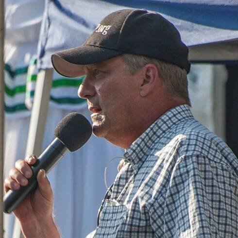 bill-murray-is-the-host-at-and-8220-community-matters-and-8221-and-amp-and-8220-stop-child-abuse-now-and-8221-talk-radio-shows-ep2322_thumbnail.png