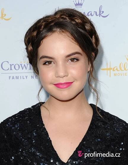 Bailee Madison - celebrity účes - HappyHair