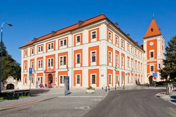 Zámek Ostrov s expozicemi | Karlovy Vary Region Card