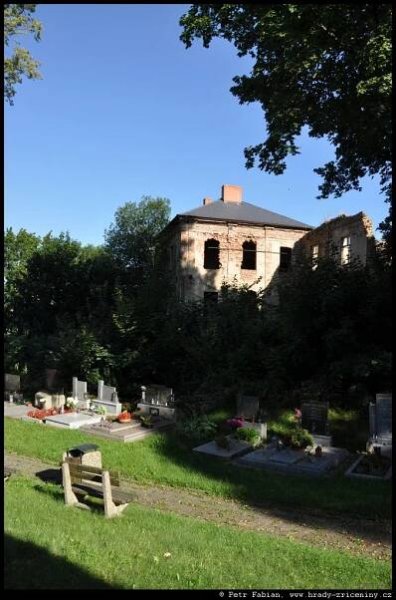 Deštné – Jakartovice – fotografie / hrady-zriceniny.cz