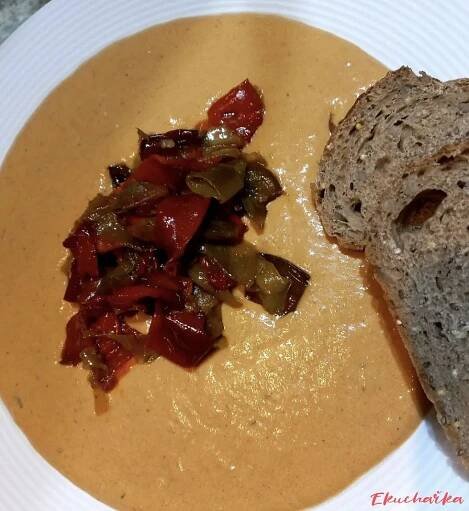 Omáčka z pečených paprik - Ekucharka.cz