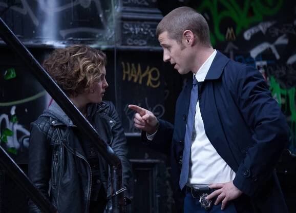 Camren Bicondova Talks Gotham, Playing Young Catwoman, the DC Universe, and More