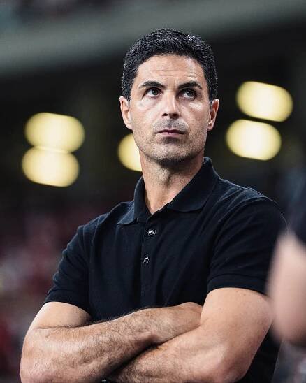 Mikel Arteta, Arsenal manager, looking pensive.