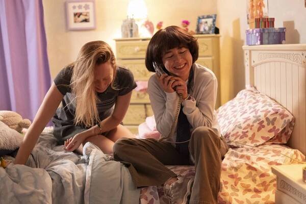 PEN15 - Miranda - Z filmu - Anna Konkle, Maya Erskine