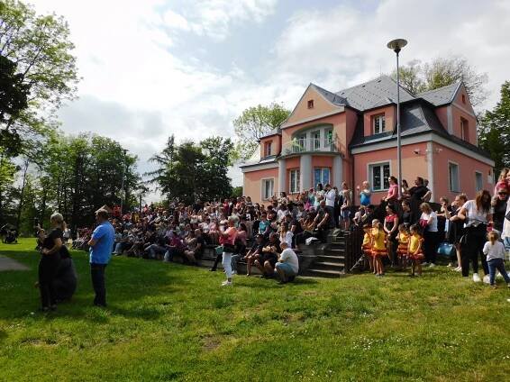 RODINNÝ PIKNIK V SVČ | Mateřská skola Vítkov