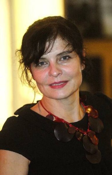 Jana Krausová pochází z umělecké rodiny. její otec byl herec a loutkoherec Josef Pehr. Matka byla výtvarnice a loutkoherečka.