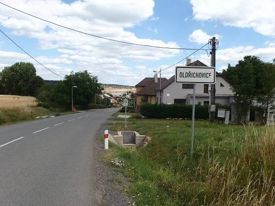 Soubor:Oldřichovice (ZL), tabule.jpg – Wikipedie