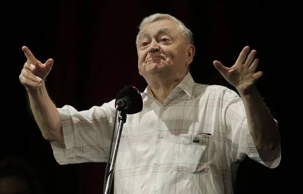Stanislav Štepka na scéne RND počas rozhlasovej...