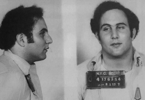 FOTO: Sériový vrah David Berkowitz řádil v sedmdesátých letech v New Yorku. – stránka 450