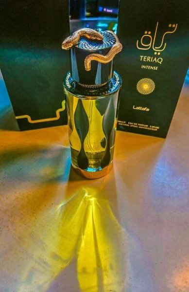 Teriaq Intense Lattafa Perfumes pro ženy a muže