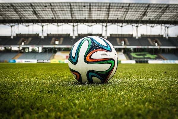 The use of small-sided game formats as individualised training stimuli for football playing positions. - The Athlete Development Project