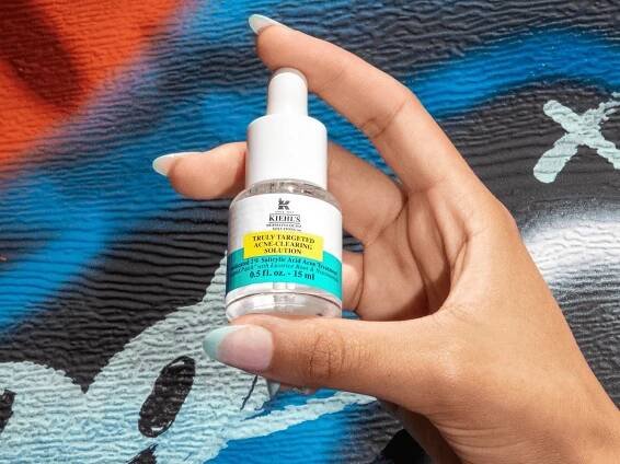 I Tried Kiehl’s Viral "Liquid Pimple Patch" on My Hormonal Breakout