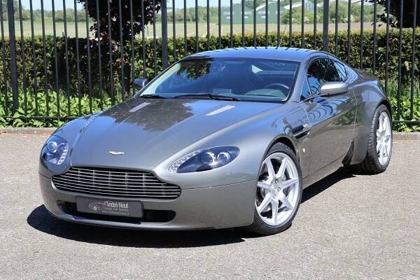 001img004aston Martin V8 Vantage Manual