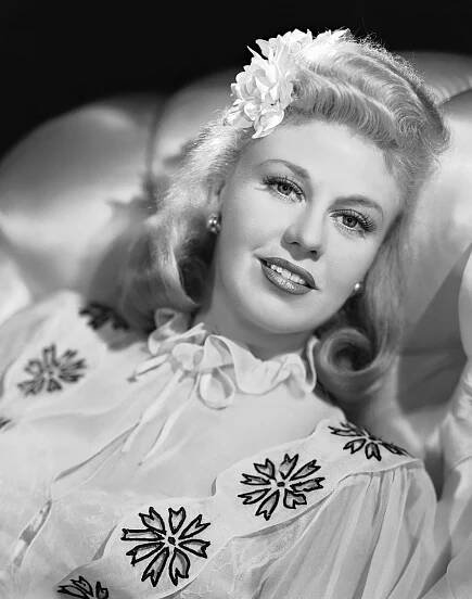 File:Ginger Rogers - Tender Comrade.jpg - Wikimedia Commons