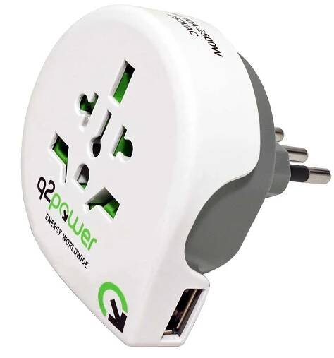 Univerzální cestovní adaptér 230V -> IT s USB