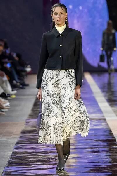 Fashion Show Berlin 2025 | marc-cain.com/de