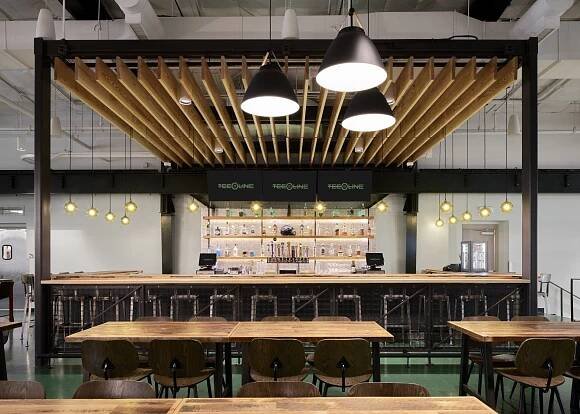 Entertainment & Bars 