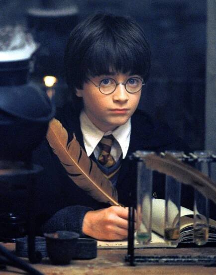 Harry Potter a Kámen mudrců / film (2001) - Děravý kotel
