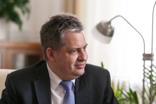 Otevřený dopis ministru Dienstbierovi k odvolání M. Šimáčka