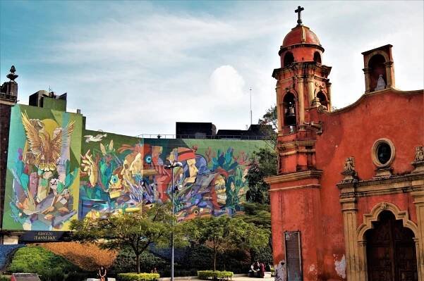 Grafitis en Ciudad de México. Relación con el Muralismo Mexicano