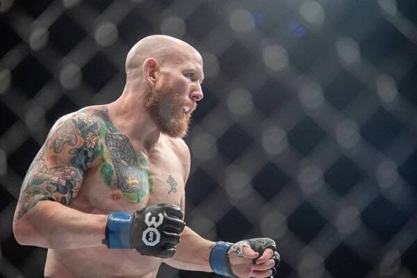 UFC on ABC 5: Emmett vs Topuria [LIVESTREAM] program, výsledky