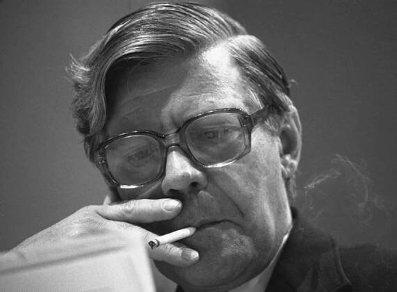 Soubor:Bundesarchiv B 145 Bild-F048646-0033, Dortmund, SPD-Parteitag, Helmut Schmidt.jpg