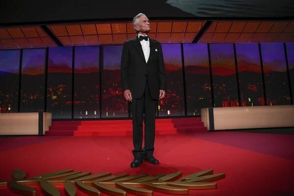 Michael Douglas na karlovarském festivalu uvede Přelet nad kukaččím hnízdem