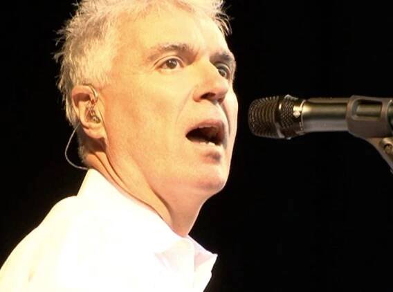 David Byrne urovnal spor s floridským exguvernérem