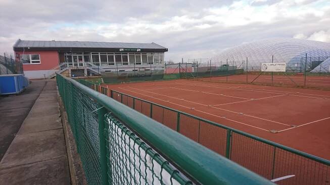 Tenisový areál TJ Spoje (Tenis) • Mapy.com