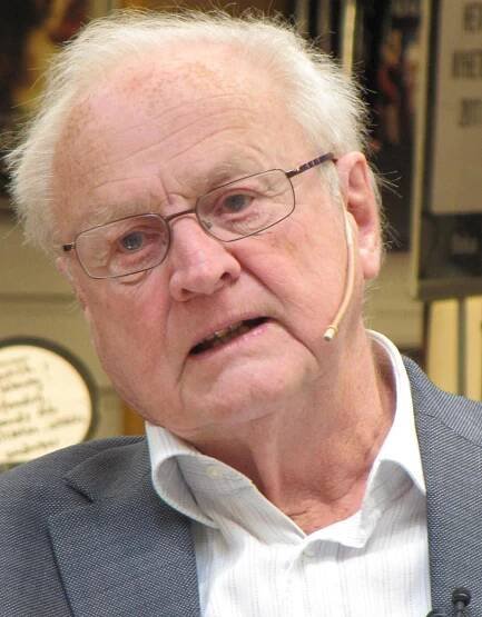 Soubor:Arvid Carlsson 2011a (cropped).jpg
