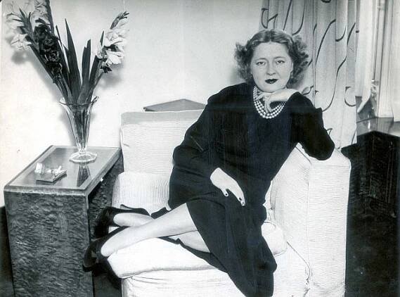 Soon after leaving Mildred Harris, while working on The Pilgrim, Chaplin had an affair with Peggy Hopkins Joyce, who'd married five millionaires and had the word 'gold-digger' invented in her honour
