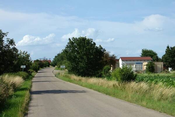 Straškov-Vodochody - ubytování, počasí, foto, tipy na výlet, informace