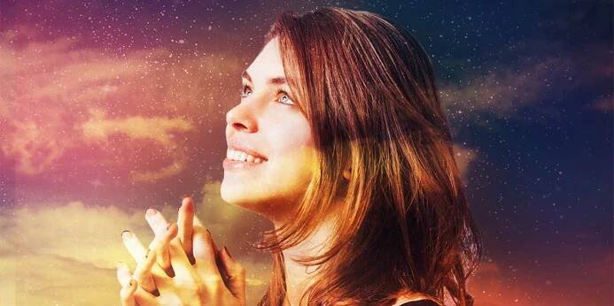 What To Say The Minute You Start Thinking Negatively About A Problem, According To Louise Hay