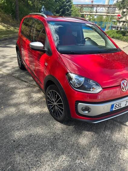 Vw up cross