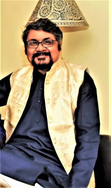 মেলোডি জংশন লেখক – শিবাংশু দে প্রচ্ছদ ও অলংকরণ – পার্থ দাশগুপ্ত সম্পাদনা– জয়ন্তকুমার মুখোপাধ্যায় শিল্পনির্দেশনা – সায়ন্তন