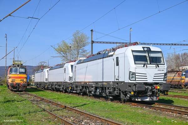 RS Lease dynamicky rozvíja flotilu Českých dráh | RS Lease